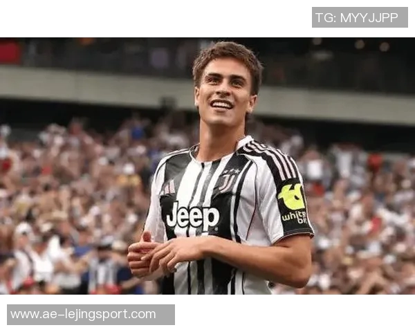 恭贺居莱尔与伊尔迪兹荣获土耳其足球推广奖的辉煌成就