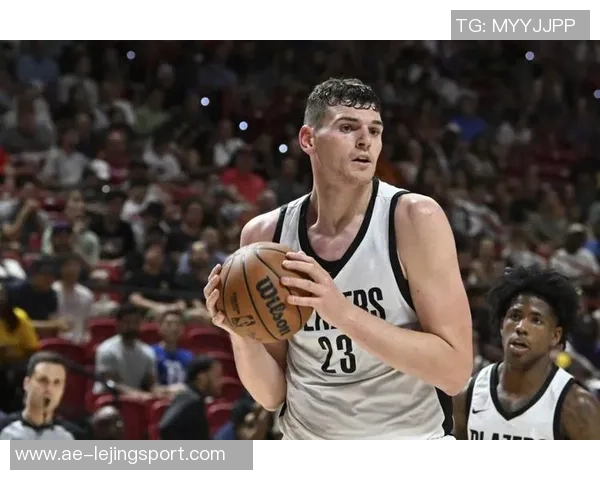 克林根上赛季表现抢眼连续18场盖帽近期状态下滑仅有1次封盖显得有些软弱 克林根上赛季表现抢眼连续18场盖帽近期状态下滑仅有1次封盖显得有些软弱