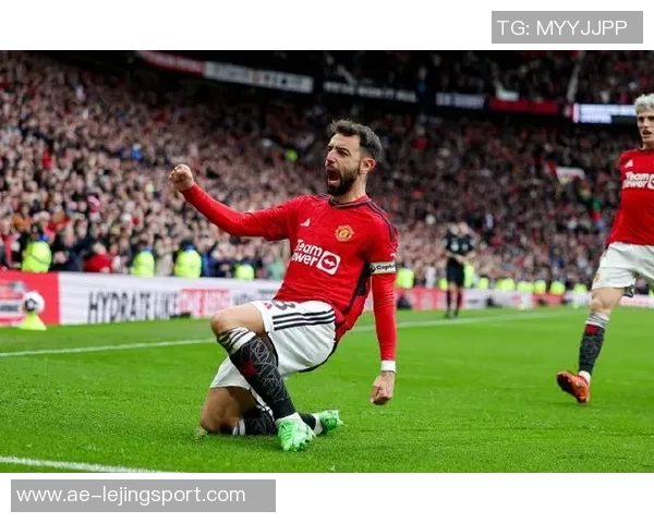 太阳报分析曼联与曼城对决阵型姆伯莫领衔锋线B费回归核心位置