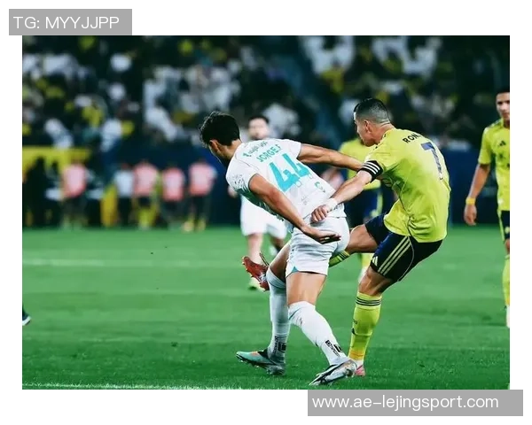 C罗愤怒出局后迅速返回更衣室沙特媒体独家报道比赛心情