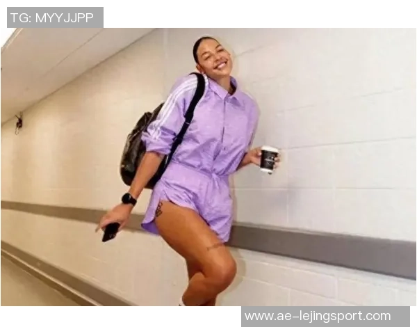 男网红挑战坎贝奇身高差33厘米成功获胜约会权争夺战引发热议