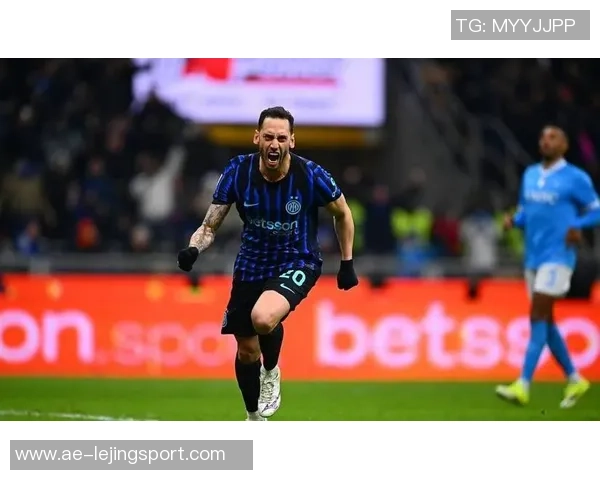 孔蒂因不满判罚被罚下怒斥裁判称其应感到羞耻 孔蒂因不满判罚被罚下怒斥裁判称其应感到羞耻