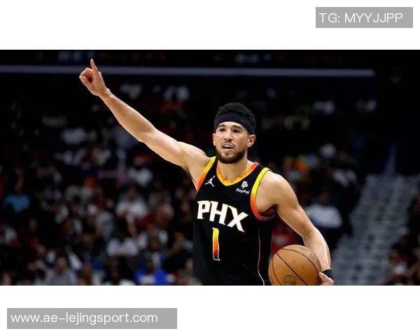 布克：外界认为我安静但在赛场上我会积极发声并努力表达正确观点